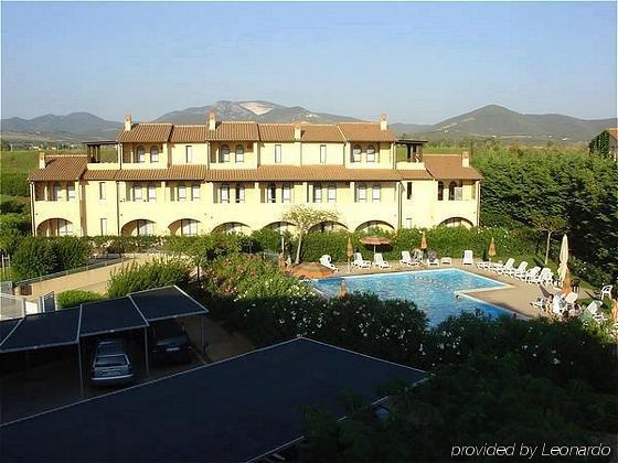 Residenza Dei Cavalleggeri ซานวินเชนโซ ภายนอก รูปภาพ